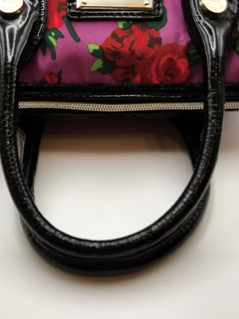 Betsey Johnson cosmetic bag purple pink roses VGUC